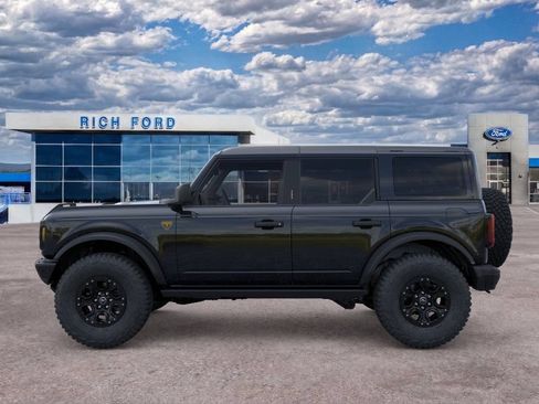 New 2026 Ford Bronco Badlands w/ Wildtrak Package AWD/4WD image 3
