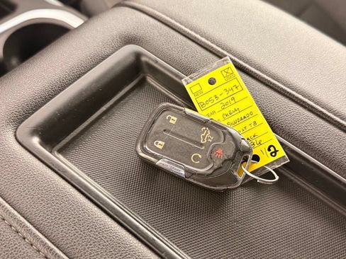 Used 2019 Chevrolet Silverado 1500 LT Trail Boss AWD/4WD image 34