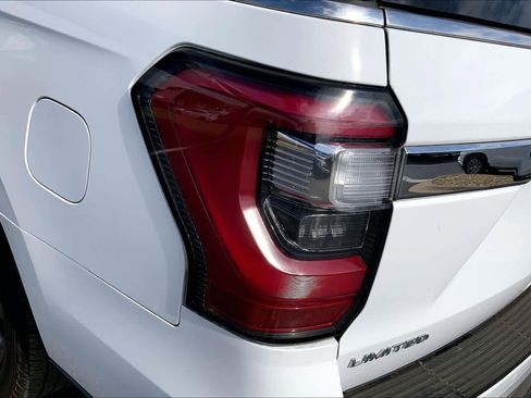 Used 2020 Ford Expedition Max Limited RWD image 29