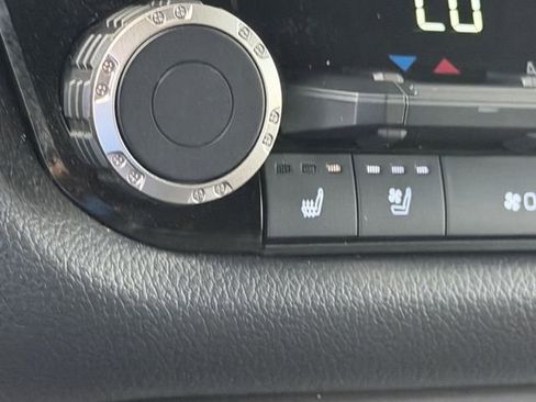 Used 2025 Toyota Tundra Limited w/ Power Package image 19