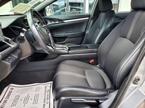 Used 2019 Honda Civic Sport image 12