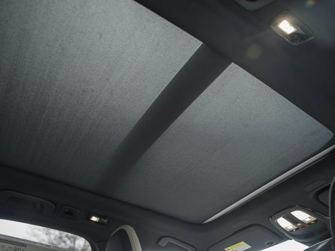 New 2026 Volvo XC60 B5 Plus w/ Protection Package Premier image 20