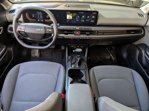 Used 2025 Kia K4 FWD image 25