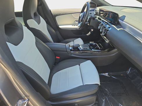 Used 2022 Mercedes-Benz CLA 35 AMG 4MATIC image 12