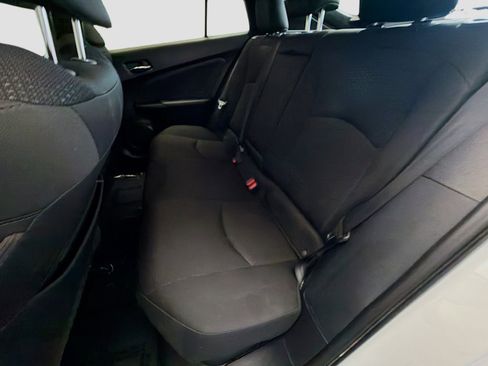 Used 2022 Toyota Prius LE FWD image 13
