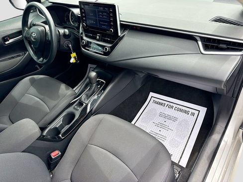 Used 2021 Toyota Corolla LE FWD image 13