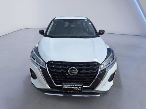 Used 2021 Nissan Kicks S FWD image 9