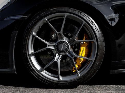 Used 2022 Porsche 911 GT3 RWD image 13