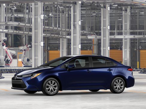 New 2026 Toyota Corolla LE FWD image 3