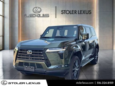 Used 2025 Lexus GX 550 w/ Accessory Package (2T) AWD/4WD image 3