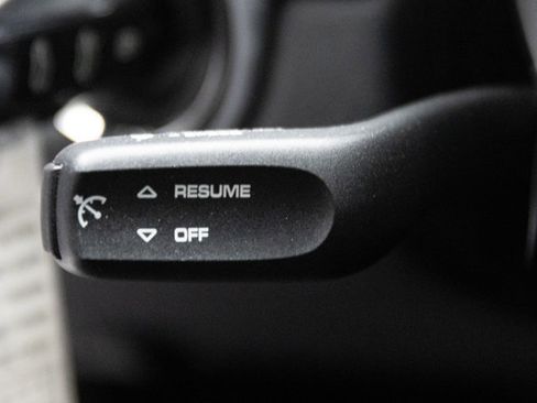 Used 2025 Porsche 718 Cayman image 56