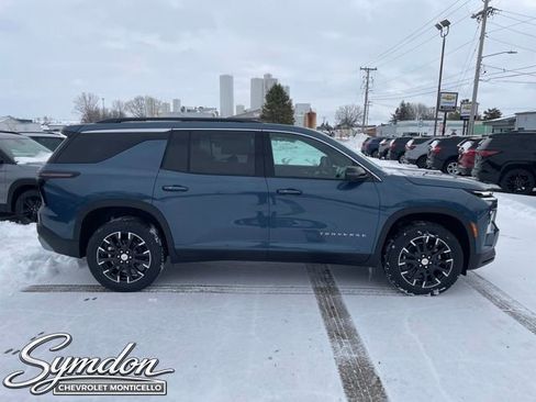 New 2026 Chevrolet Traverse LT w/ Sun and Wheel Package image 2