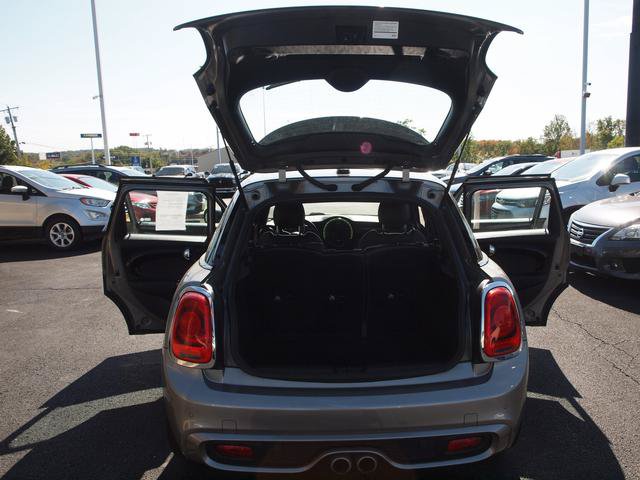 Used 2019 MINI Cooper S w/ Signature Upholstery Package FWD image 5