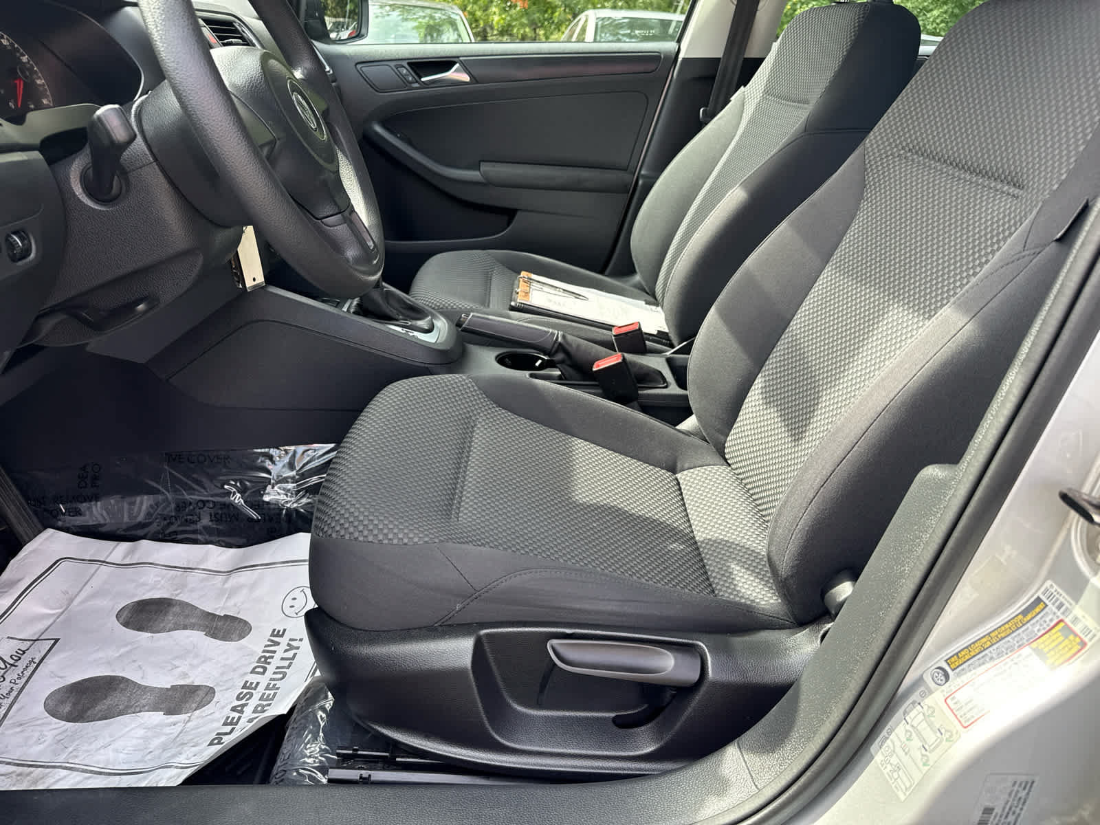 Used 2011 Volkswagen Jetta Sedan FWD image 11