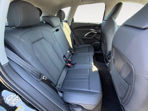 New 2025 Audi Q5 Premium Plus image 18