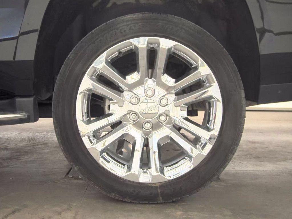 Used 2018 GMC Yukon SLT w/ Premium Edition AWD/4WD image 15