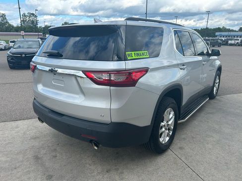 Used 2019 Chevrolet Traverse LT FWD image 5