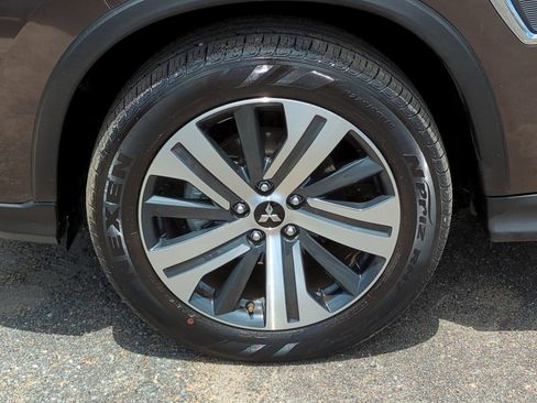 Used 2025 Mitsubishi Outlander Sport SE AWD/4WD image 11