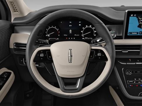 Used 2022 Lincoln Corsair Reserve w/ Equipment Group 201A FWD image 8