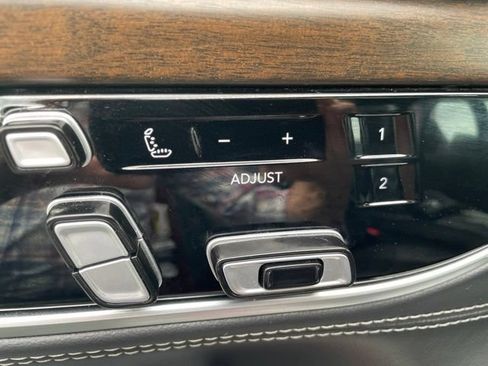 Used 2022 Jeep Grand Wagoneer Series I AWD/4WD image 15