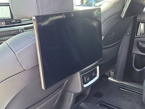 Used 2025 Kia Carnival SX Prestige FWD image 21