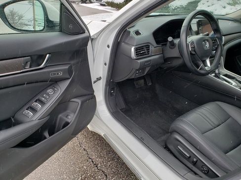Used 2021 Honda Accord EX-L image 8