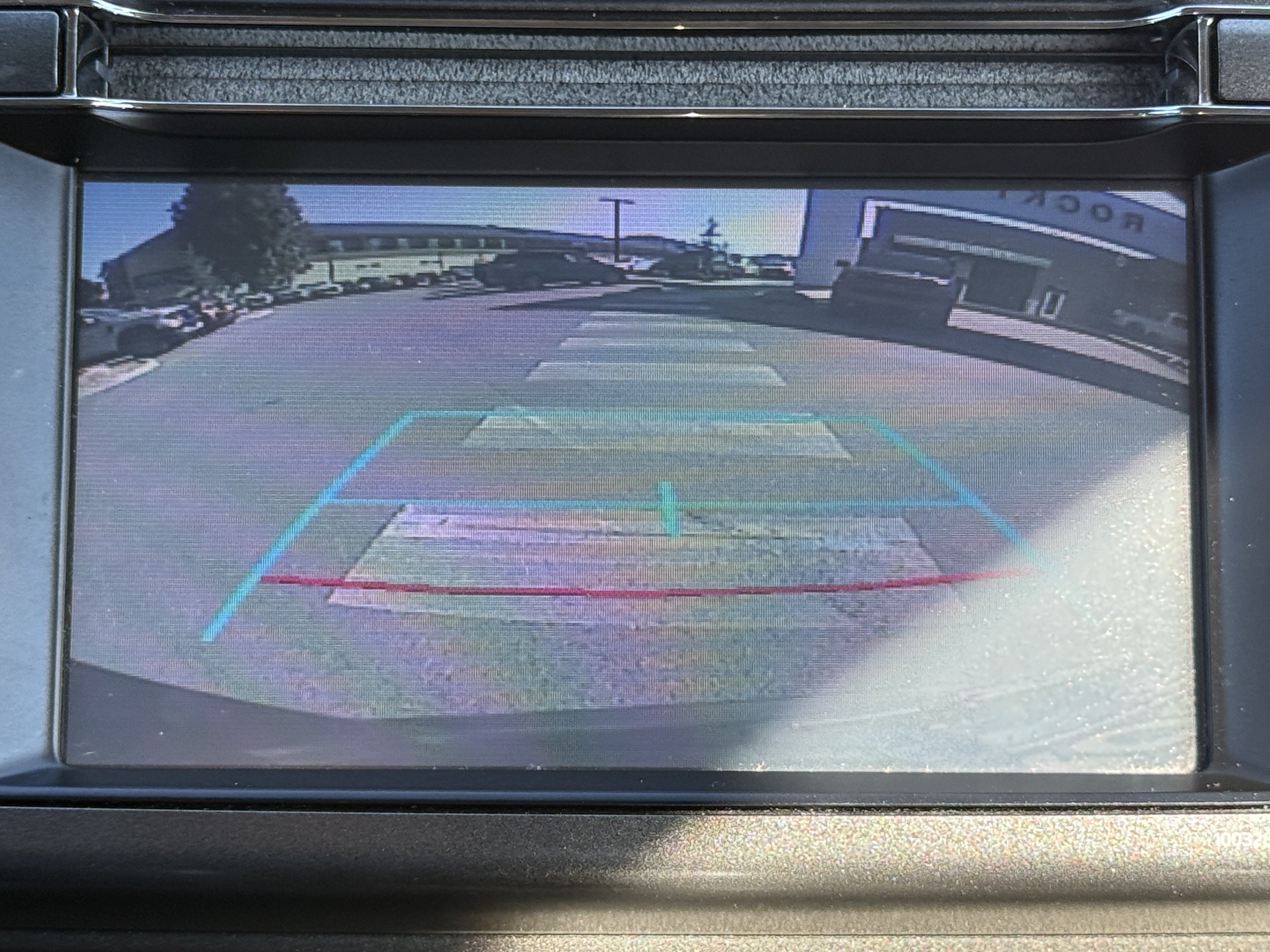 Used 2015 Toyota RAV4 LE AWD/4WD image 30