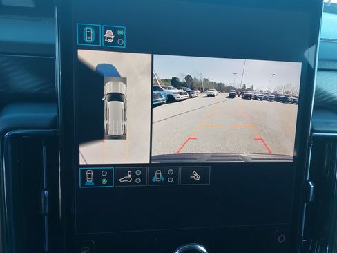 Used 2025 GMC Yukon AT4 image 25