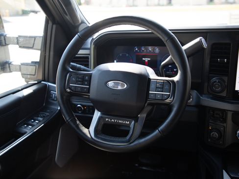 Used 2025 Ford F350 Platinum w/ Tremor Off-Road Package AWD/4WD image 17