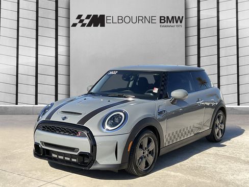 Used 2022 MINI Cooper S image 3