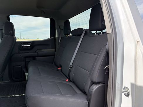 Used 2022 Chevrolet Silverado 1500 Custom RWD image 16
