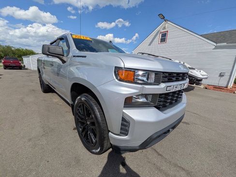 Used 2019 Chevrolet Silverado 1500 Custom w/ Custom Value Package AWD/4WD image 6