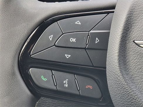 Certified 2023 Chrysler Pacifica Touring-L w/ S Appearance Package image 34