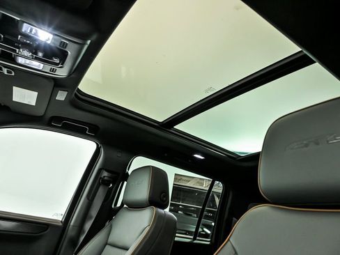 New 2026 GMC Yukon XL AT4 image 10