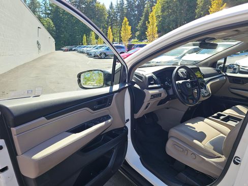 Used 2018 Honda Odyssey EX-L image 22