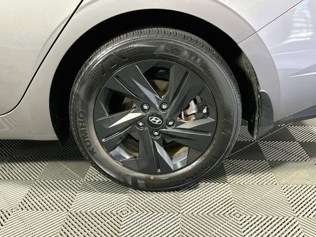 Used 2023 Hyundai Elantra SEL FWD image 27