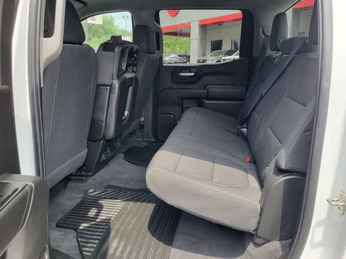 Used 2020 Chevrolet Silverado 1500 Custom w/ Infotainment Package image 17