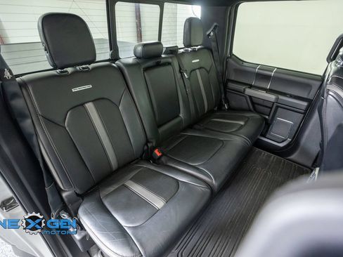 Used 2019 Ford F150 Platinum w/ Equipment Group 701A Luxury AWD/4WD image 43