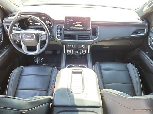 Certified 2023 GMC Yukon XL SLT image 15