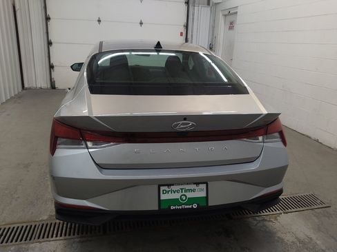Used 2021 Hyundai Elantra SEL FWD image 6