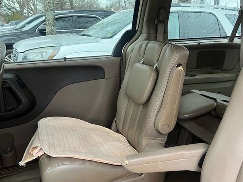 Used 2012 Chrysler Town & Country Touring-L w/ Entertainment Group #2 image 17