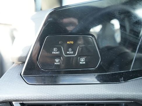 Used 2024 Volkswagen GTI SE w/ SE Leather Seats Package image 28