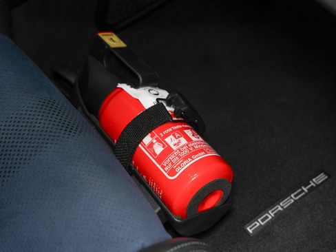 Used 2023 Porsche 718 Cayman GT4 RS RWD image 41