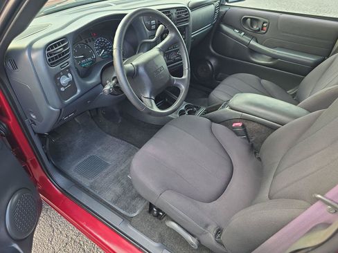Used 2004 GMC Sonoma SLS AWD/4WD image 4