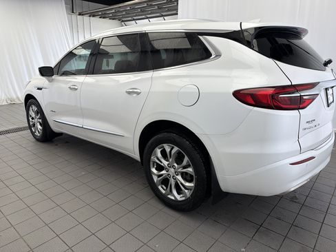 Used 2021 Buick Enclave Avenir w/ Avenir Technology Package FWD image 6