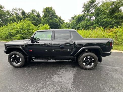 Used 2024 GMC Hummer EV 3X w/ Extreme Off-Road Package image 2