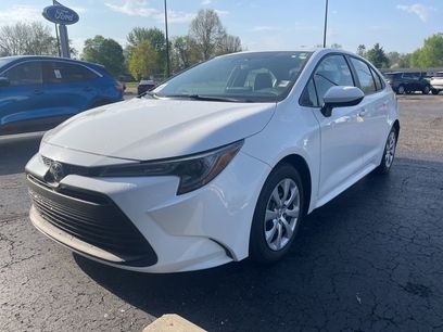 Used 2025 Toyota Corolla LE w/ Convenience Package