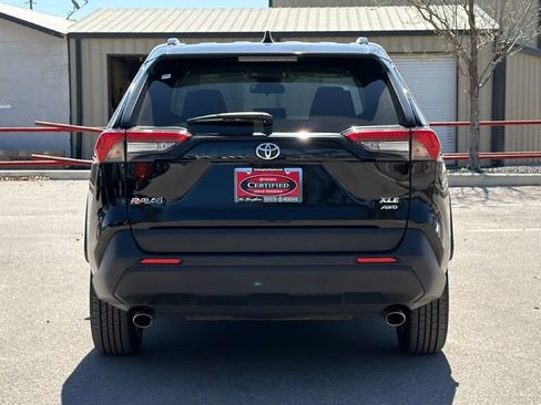 Used 2025 Toyota RAV4 XLE image 7