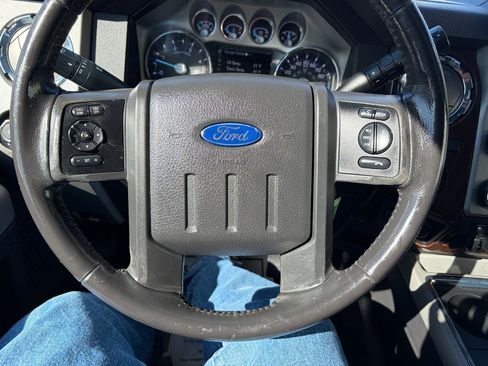 Used 2015 Ford F350 Lariat w/ Lariat Ultimate Package image 31