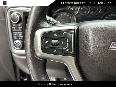 Used 2019 Chevrolet Silverado 1500 LT Trail Boss AWD/4WD image 30